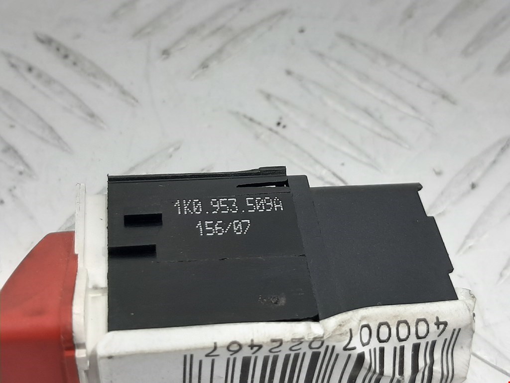 Кнопка аварийной сигнализации (аварийки) VOLKSWAGEN Golf V 2003-2009