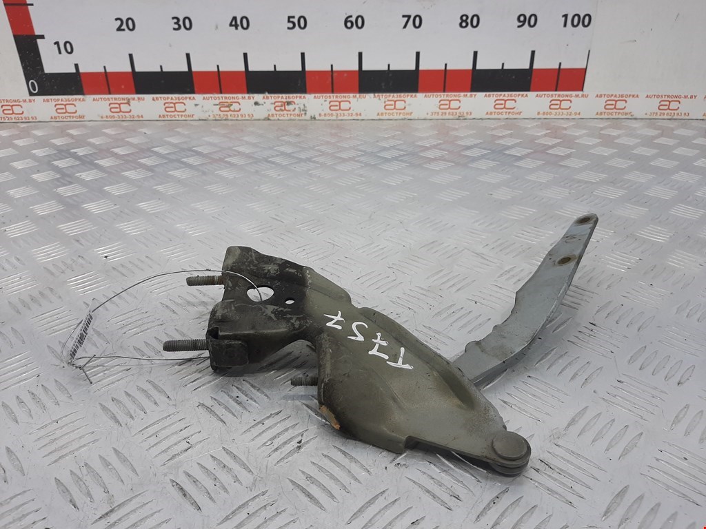 Петля капота левая/правая FIAT Brava 1995-2001