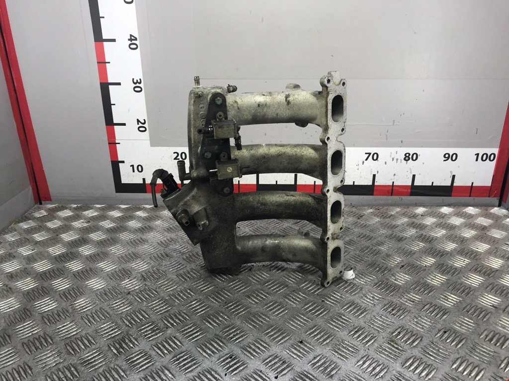 Коллектор впускной AUDI A4 B6 2001-2005