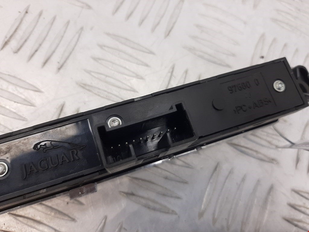 Кнопка аварийной сигнализации (аварийки) JAGUAR XF X250 2007-2015