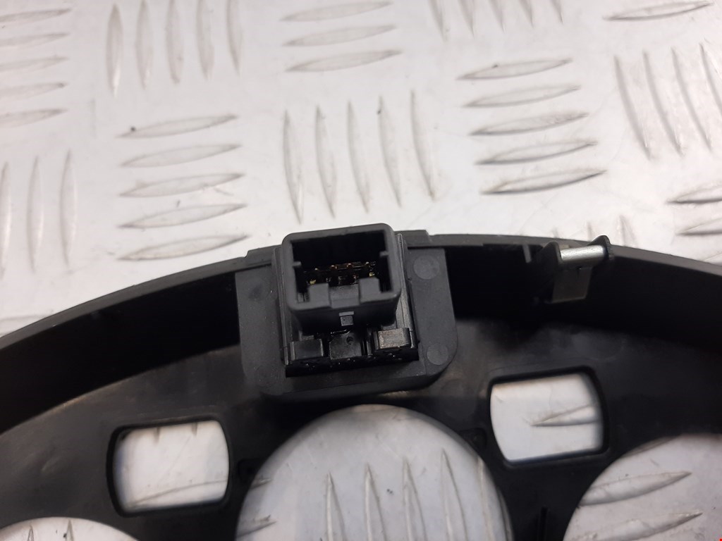 Кнопка аварийной сигнализации (аварийки) NISSAN Note E11 2005-2014