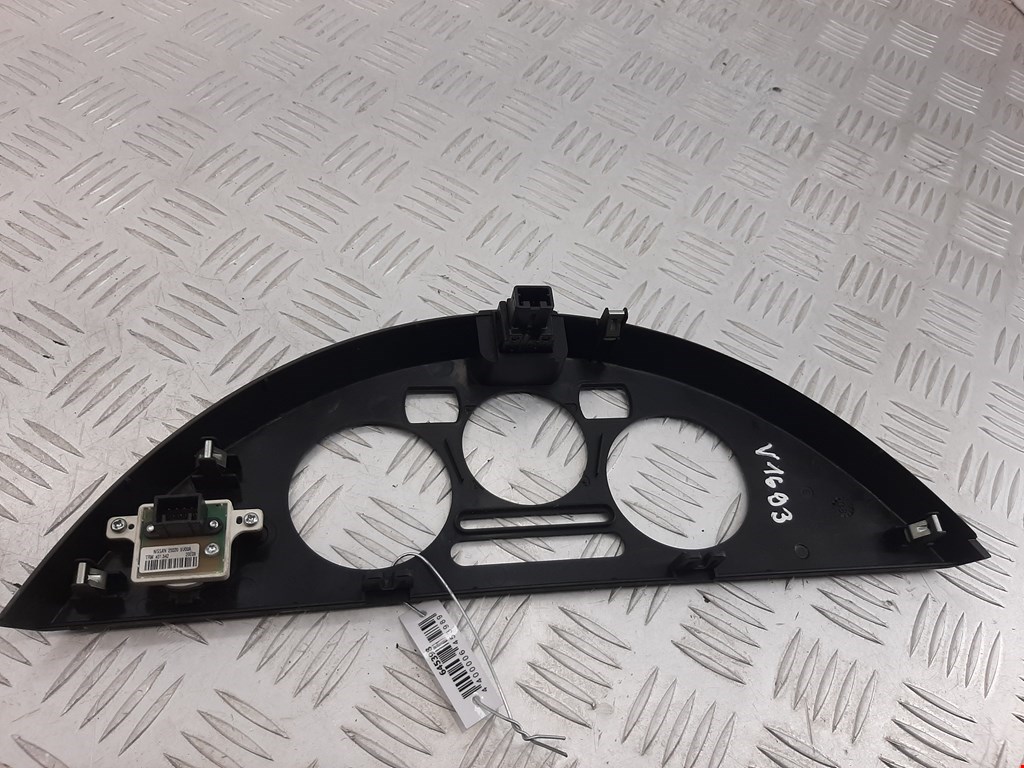 Кнопка аварийной сигнализации (аварийки) NISSAN Note E11 2005-2014