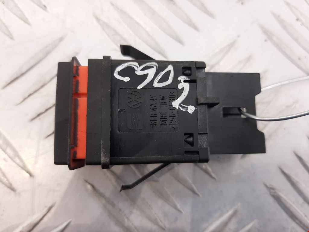 Кнопка аварийной сигнализации (аварийки) PORSCHE Cayenne 955/957 2002-2010