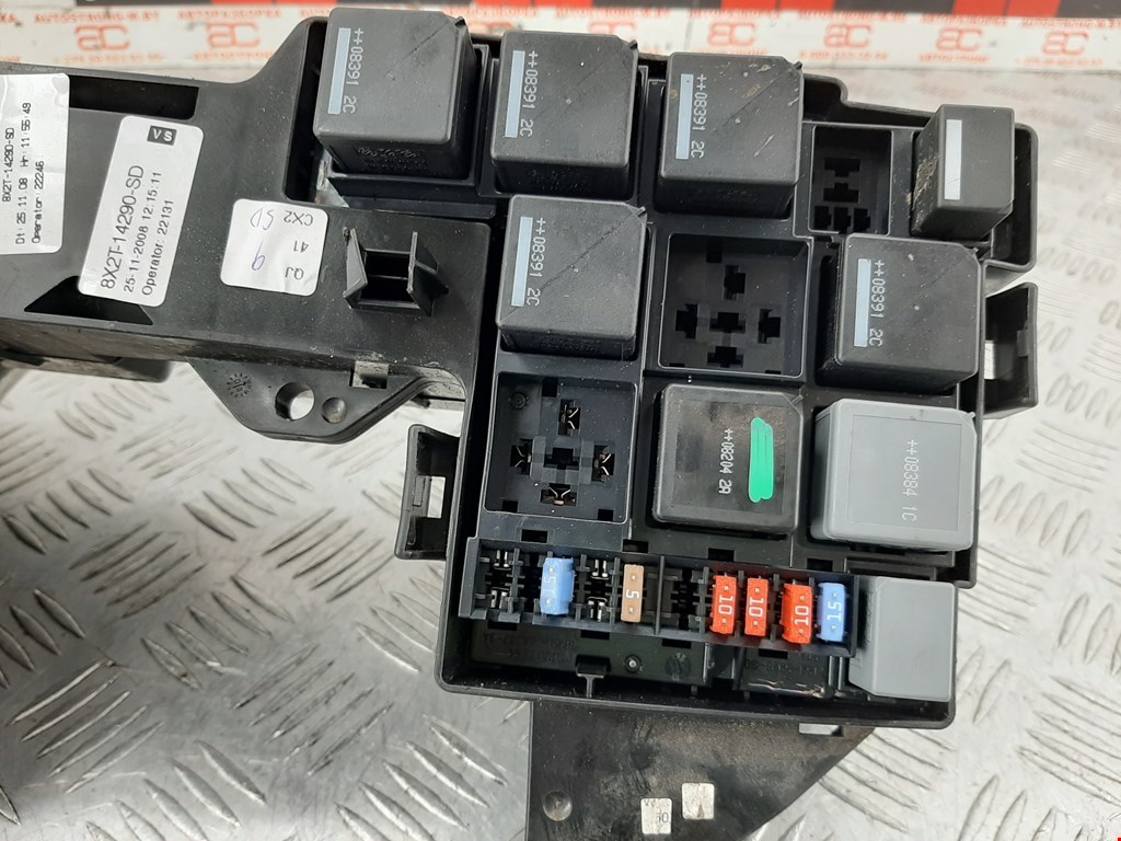 Датчик уровня в бачок омывателя JAGUAR XF X250 2007-2015