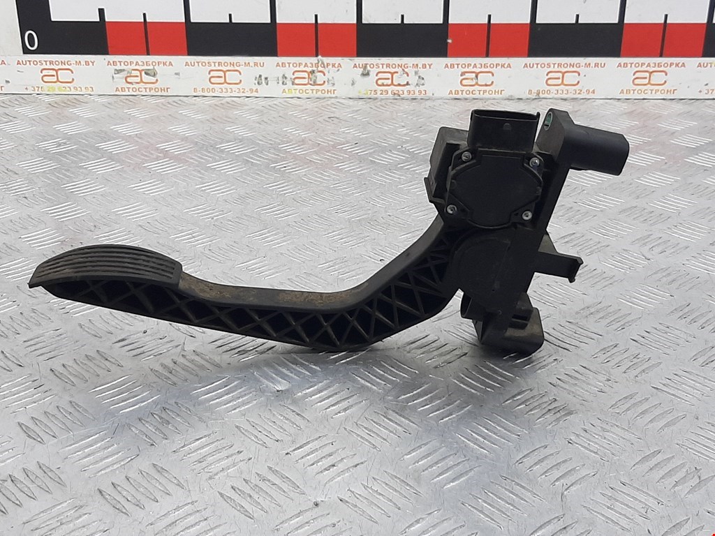 Педаль газа IVECO Daily V 2011-2014