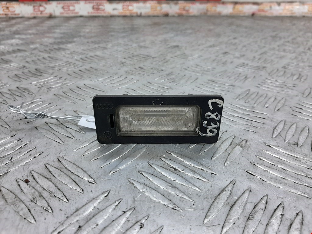 Фонарь подсветки номера AUDI A4 B8 2007-2015