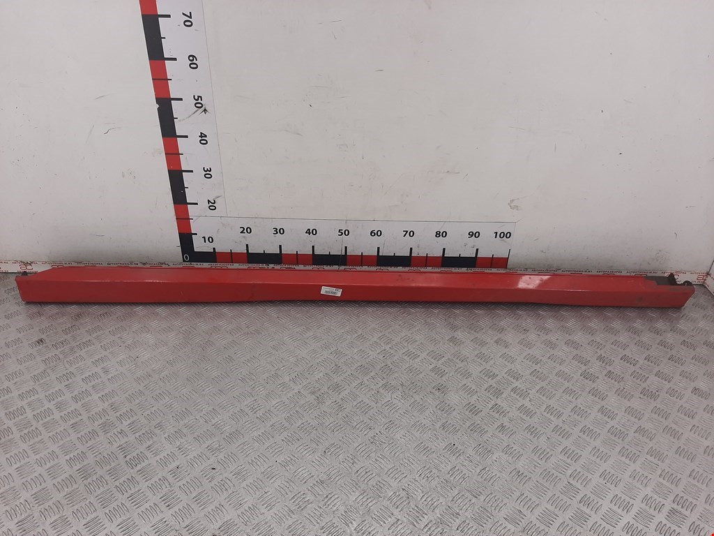 Накладка декоративная на порог правая Honda Accord 6 (1997-2002)