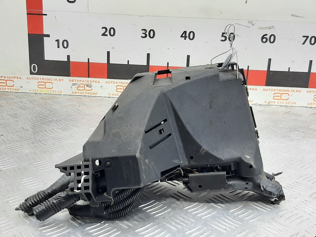 Датчик уровня в бачок омывателя FORD Galaxy 2006-2015