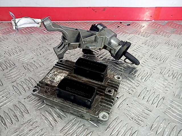 Блок управления двигателя (ЭБУ) FIAT Grande Punto 2005-2009