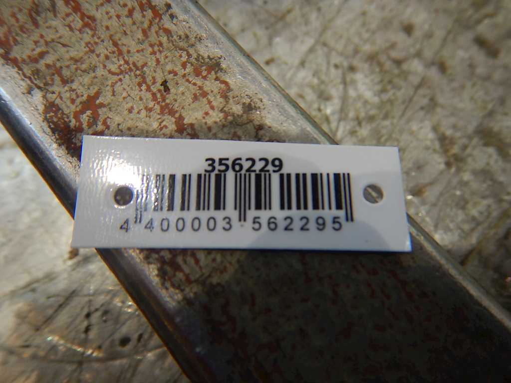 Стекло кузовное глухое правое RENAULT Megane I 1996-2002