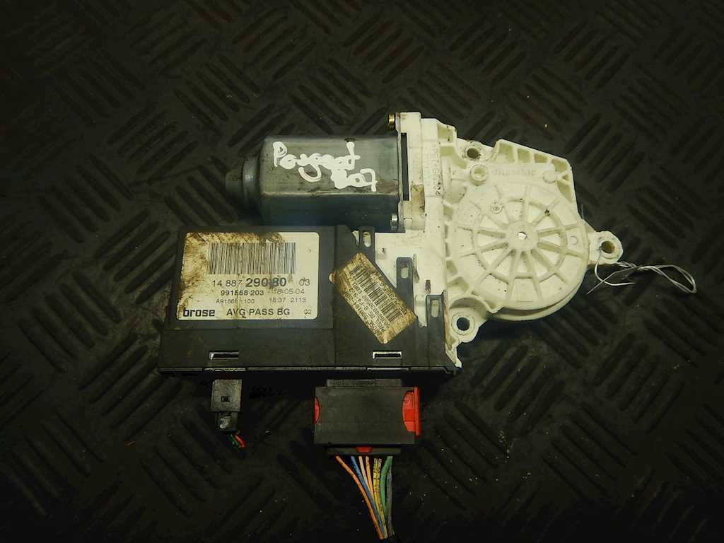 Моторчик (двигатель) стеклоподъемника PEUGEOT 807 2002-2014