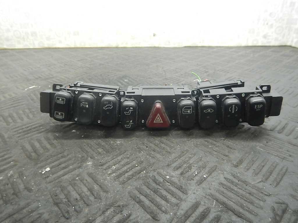 Кнопка аварийной сигнализации (аварийки) MERCEDES-BENZ S-Class IV W220 1998-2005