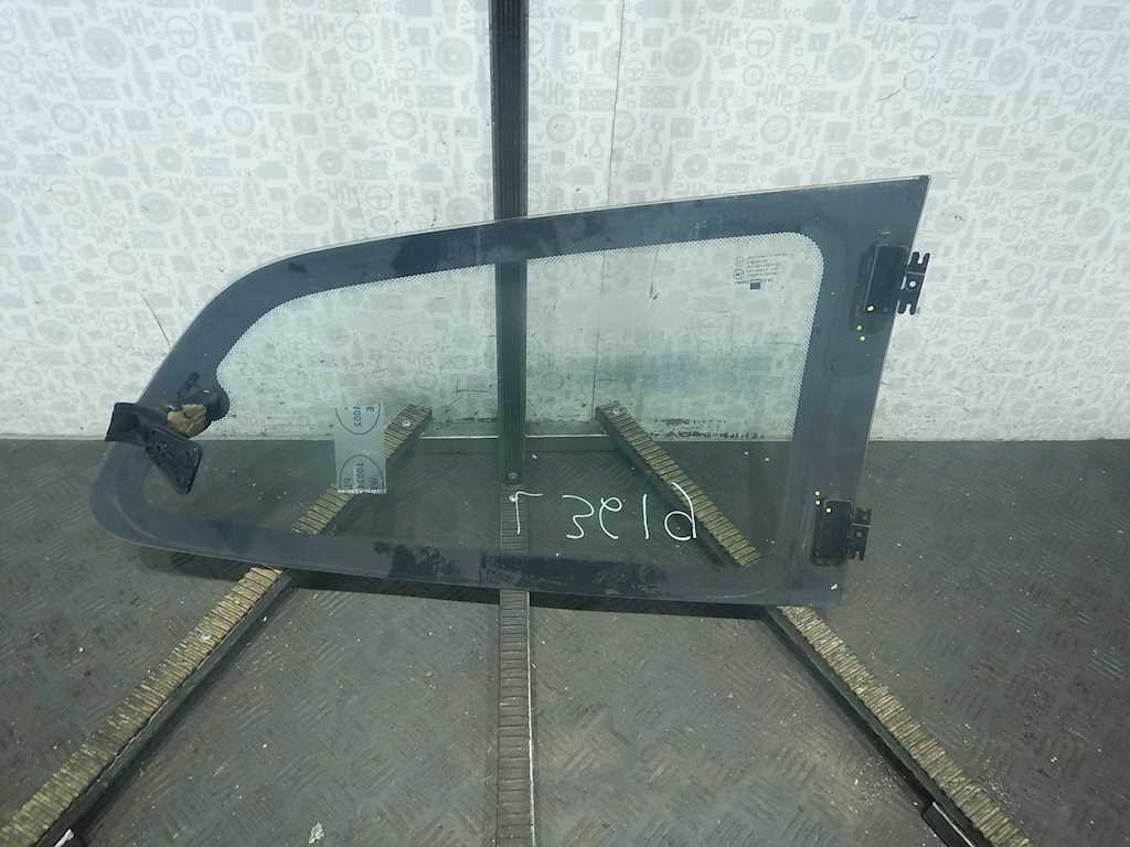 Стекло кузовное глухое правое CHEVROLET Aveo T200 2003-2008