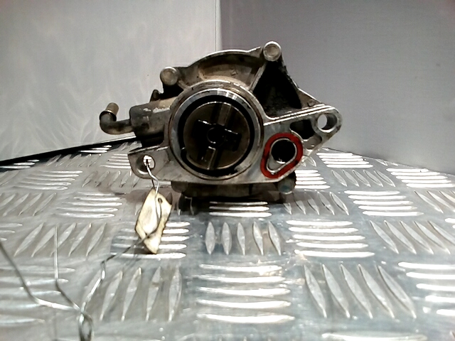 Насос вакуумный Peugeot 206 (1998-2006)