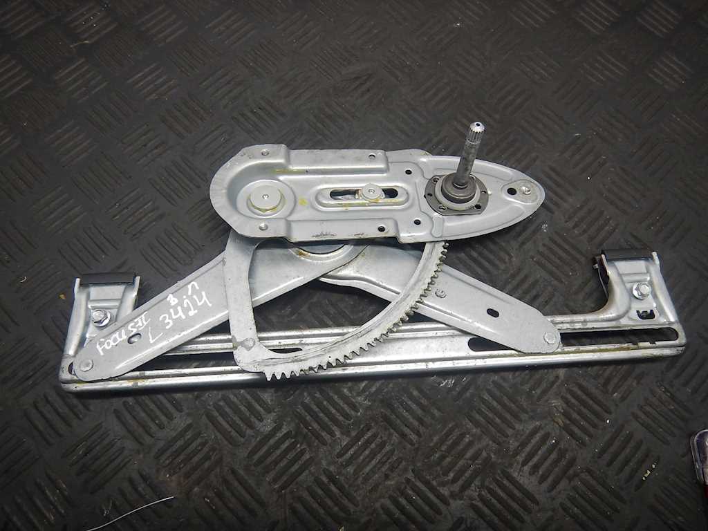 Стеклоподъемник задний правый FORD Focus II 2005-2011