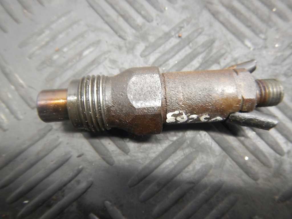 Форсунка дизельная механическая CITROEN Xantia 1993-2002