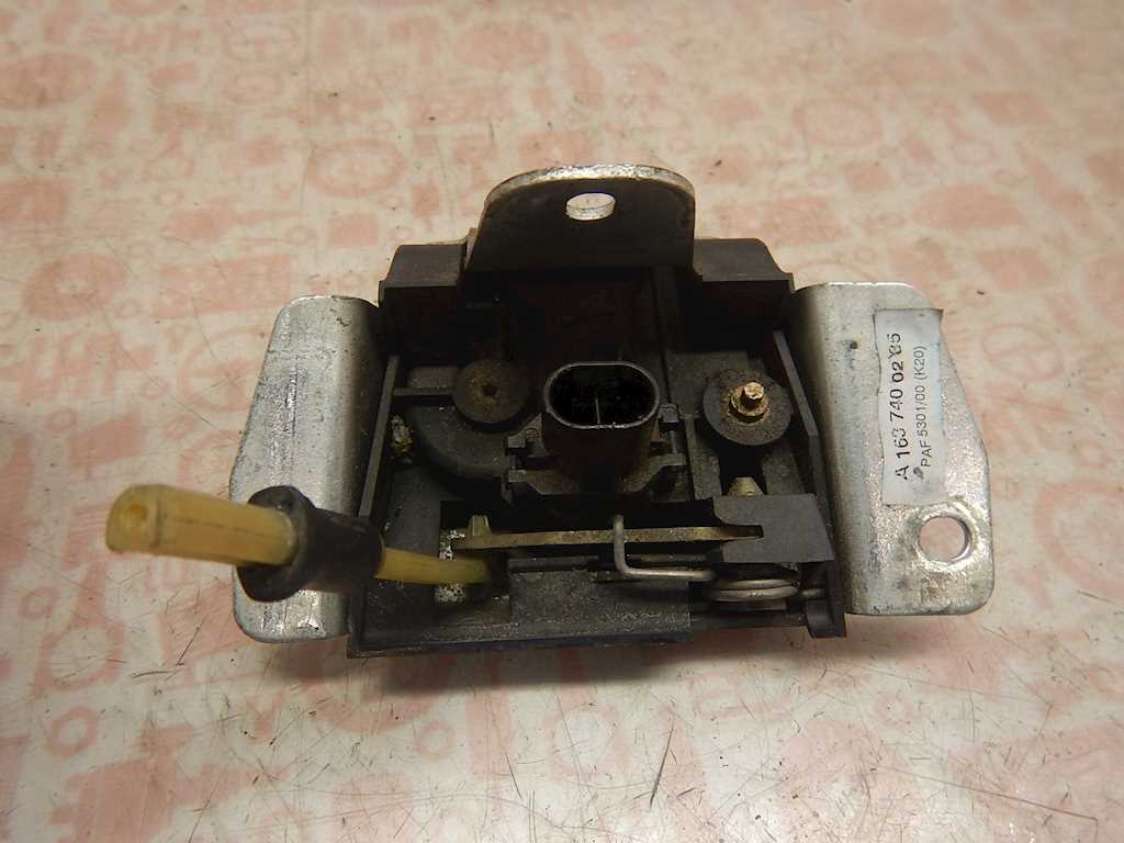 Замок багажника (крышки двери) MERCEDES-BENZ M-Class W163 ML 1997-2005