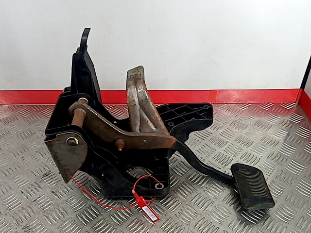 Педаль тормоза CHRYSLER Pacifica 2003-2008