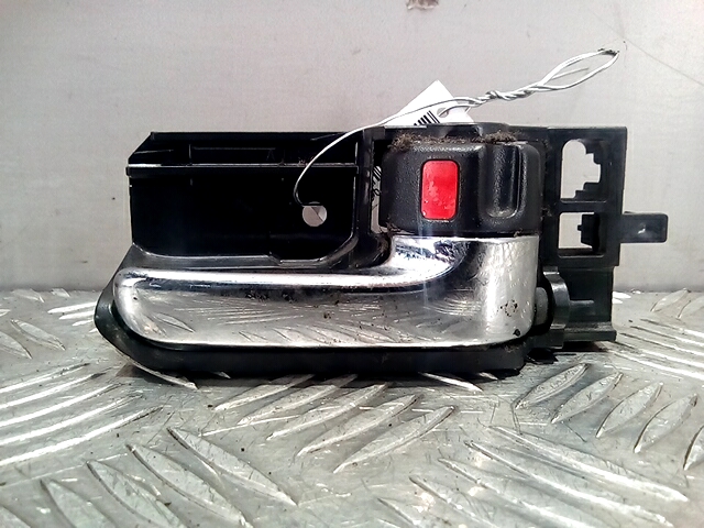 Ручка дверная передняя внутренняя правая TOYOTA Corolla Verso E121 AR10 2001-2009