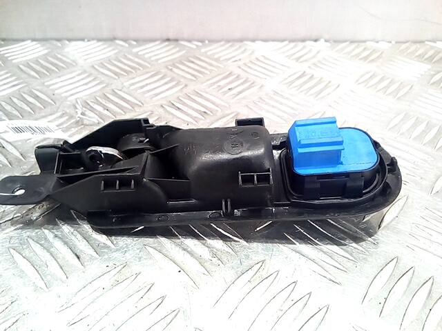 Ручка дверная передняя внутренняя правая VOLKSWAGEN Passat B5 1997-2005