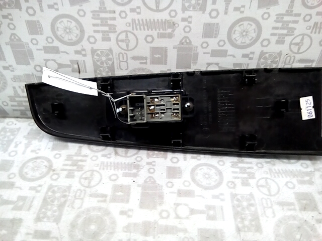 Кнопка стеклоподъемника SSANG YONG Actyon 2005-2014