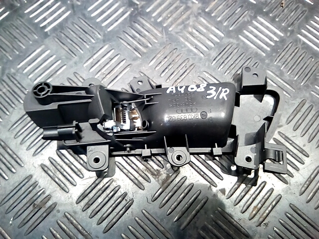 Ручка дверная задняя внутренняя правая AUDI A4 B8 2007-2015