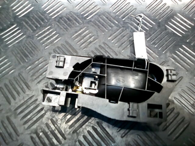 Ручка дверная передняя внутренняя правая PEUGEOT 308 2007-2015