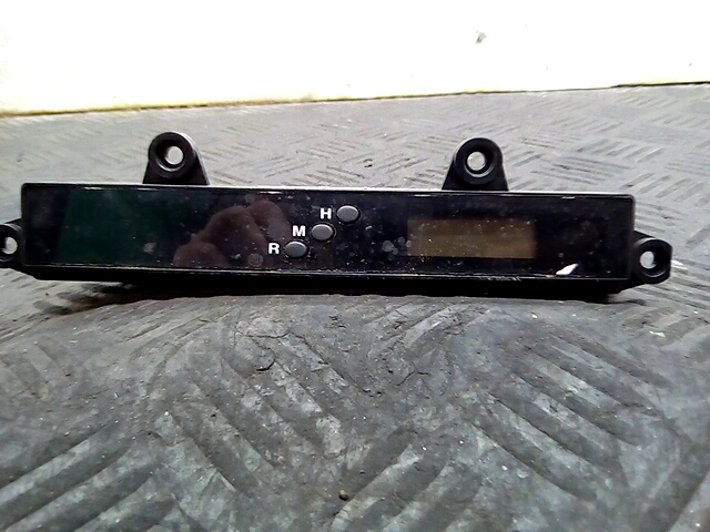 Часы KIA Rio II 2005-2011