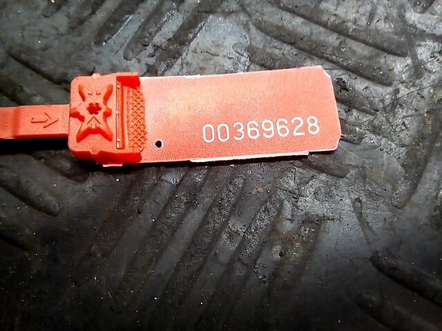 Кнопка антипробуксовочной системы VOLKSWAGEN Passat B5 1997-2005