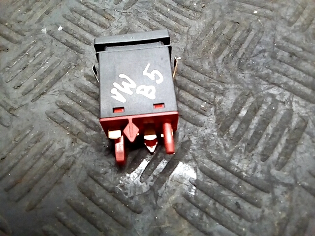 Кнопка антипробуксовочной системы VOLKSWAGEN Passat B5 1997-2005