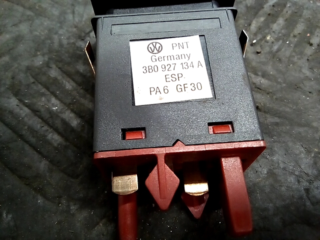 Кнопка антипробуксовочной системы VOLKSWAGEN Passat B5 1997-2005