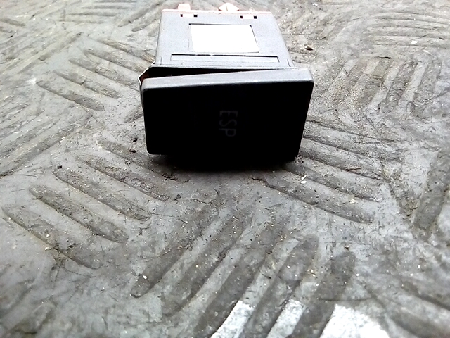 Кнопка антипробуксовочной системы VOLKSWAGEN Passat B5 1997-2005