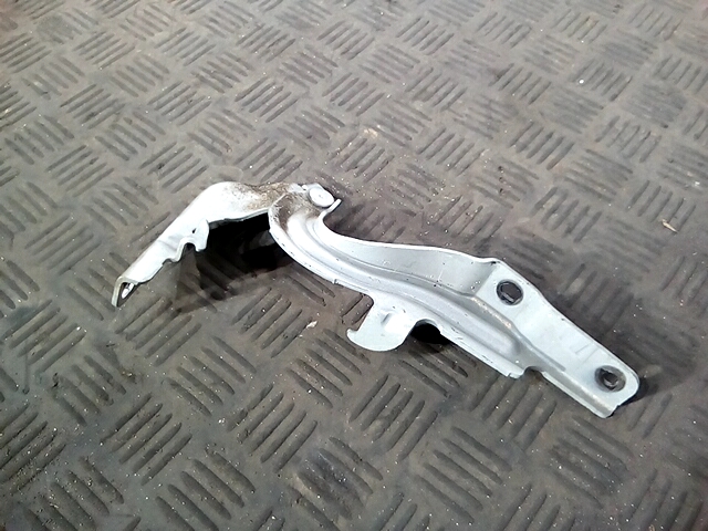 Петля капота левая/правая NISSAN Altima L32A 2007-2012