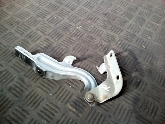 Петля капота левая/правая NISSAN Altima L32A 2007-2012