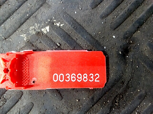 Петля капота левая/правая NISSAN Altima L32A 2007-2012