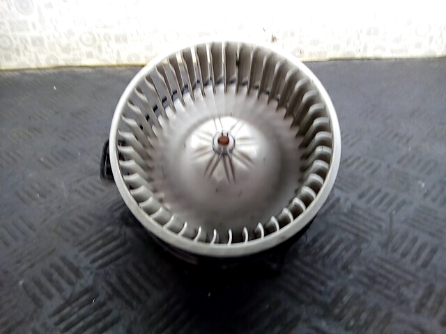 Моторчик (мотор) отопителя салона KIA Rio II 2005-2011