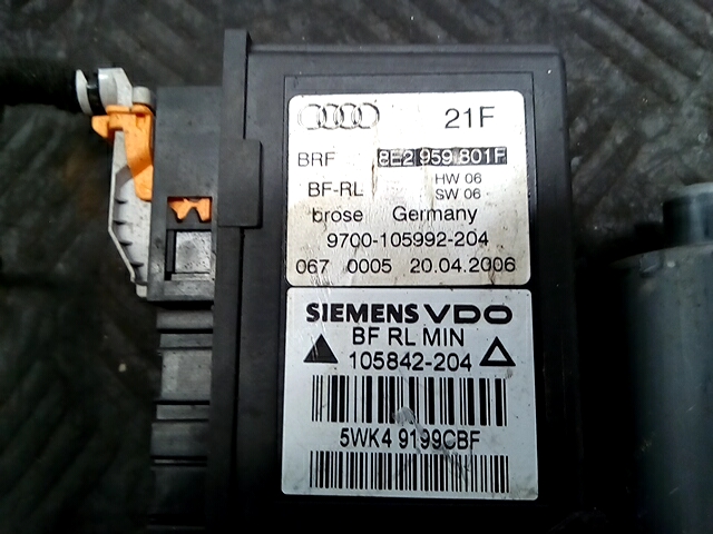 Моторчик (двигатель) стеклоподъемника AUDI A4 B7 2004-2007