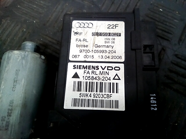 Моторчик (двигатель) стеклоподъемника AUDI A4 B7 2004-2007