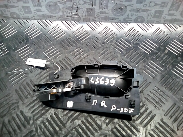 Ручка дверная передняя внутренняя правая PEUGEOT 307 2001-2008