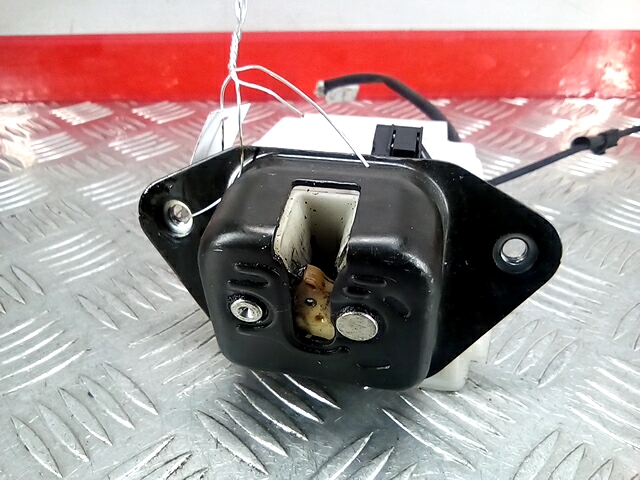 Замок багажника (крышки двери) HONDA FR-V 2004-2009