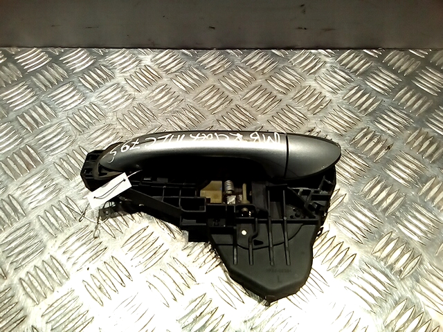 Ручка двери наружная передняя левая Mercedes R-Class (W251) (2005-2017)