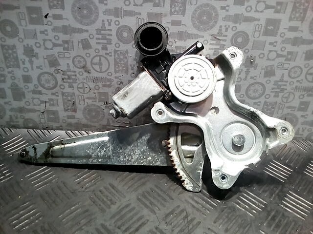 Стеклоподъемник задний правый TOYOTA RAV 4 XA20 2000-2005