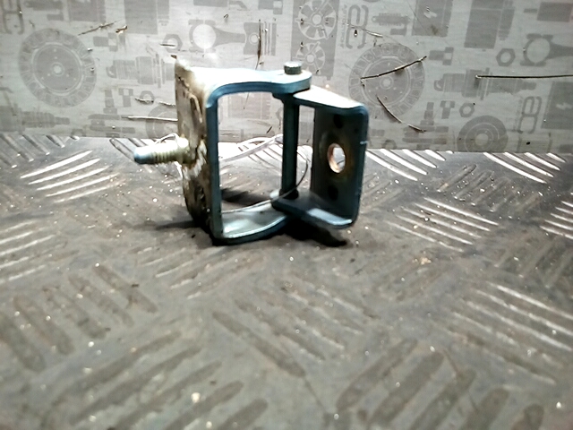 Петля крышки (двери) багажника Citroen C3 1 (2001-2010)