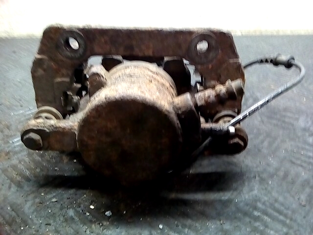 Суппорт передний правый MERCEDES-BENZ B-Class W245 2005-2011