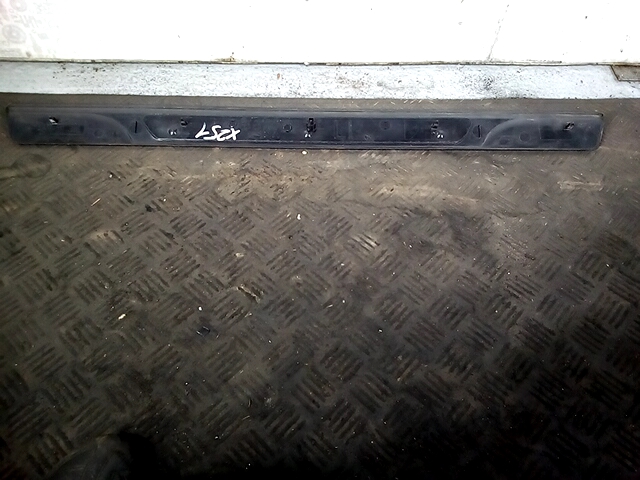 Накладка порога (внутренняя) BMW 3er E46 1998-2006