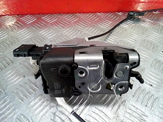Замок двери задней правой PEUGEOT 308 2007-2015