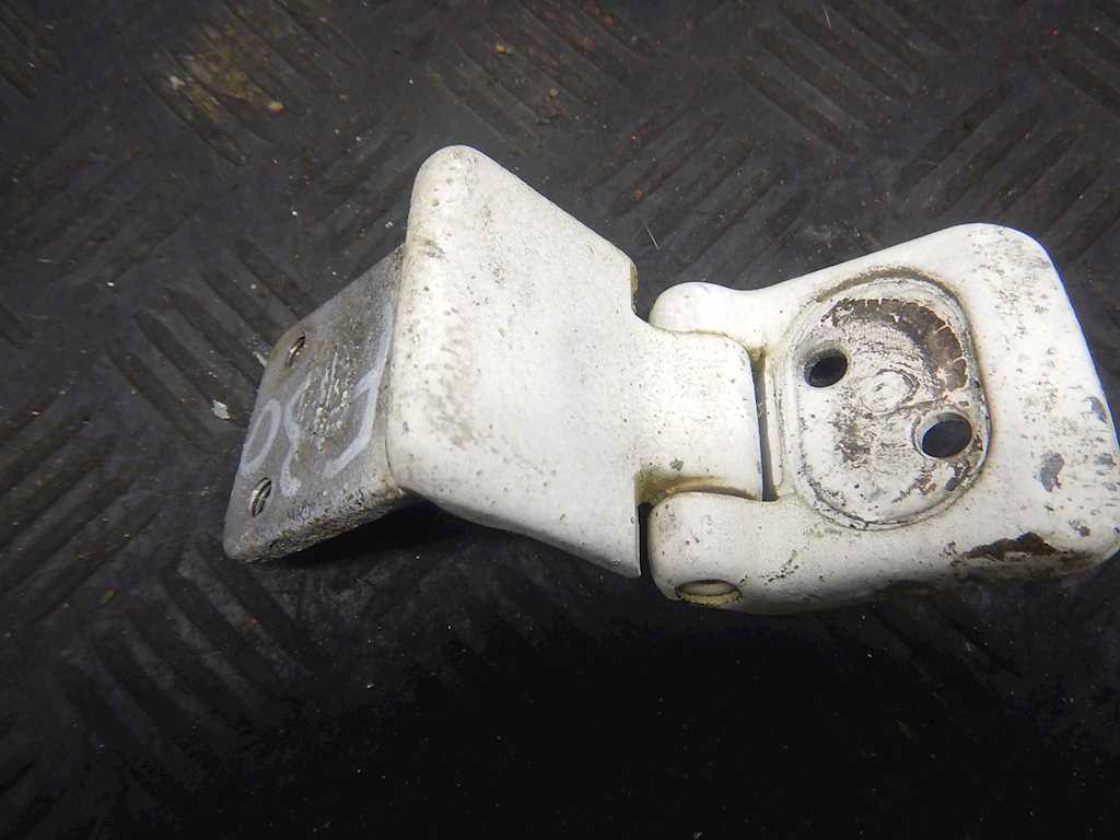 Петля крышки (двери) багажника Ford Transit 3 (1986-2000)