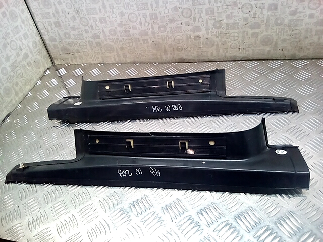 Накладка порога (внутренняя) MERCEDES-BENZ C-Class C-klasse W203 2000-2007