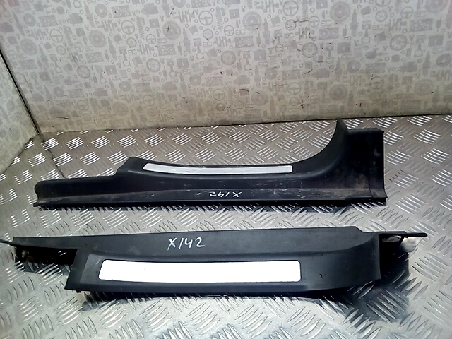 Накладка порога (внутренняя) MERCEDES-BENZ C-Class C-klasse W203 2000-2007