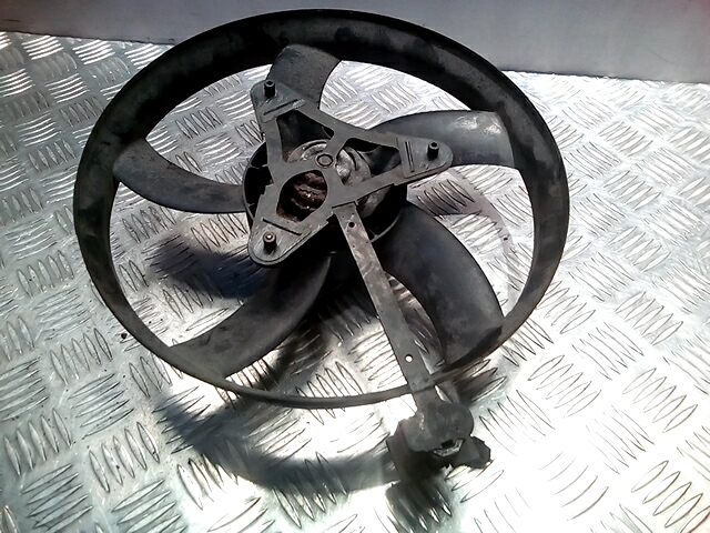 Вентилятор радиатора основного AUDI A2 2000-2007